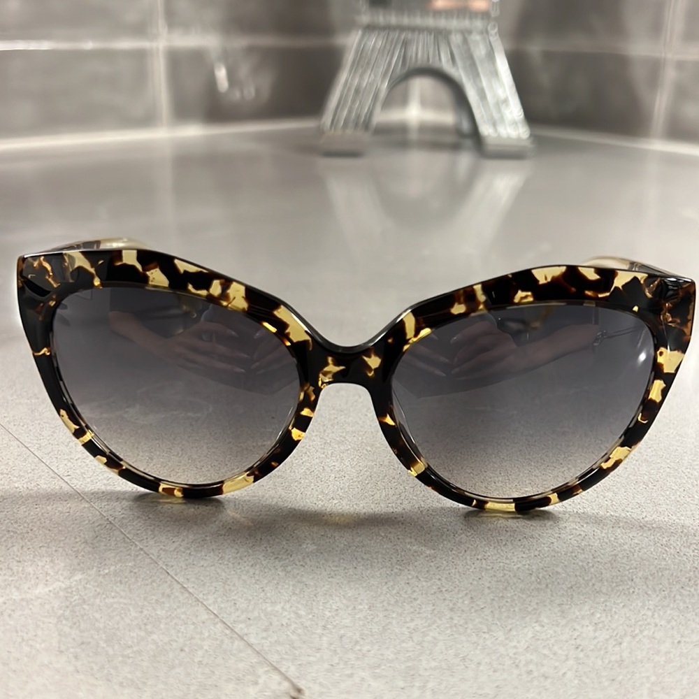 Balenciaga Cat Eye Sunglasses - Picture 5 of 5